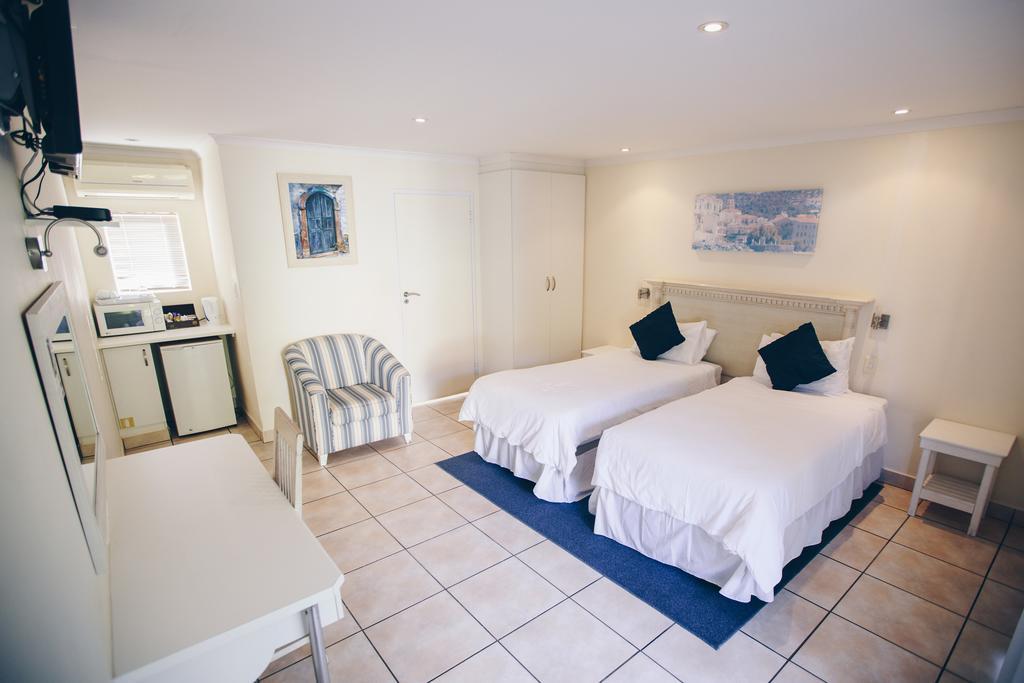 Santorini Guesthouse East London Εξωτερικό φωτογραφία