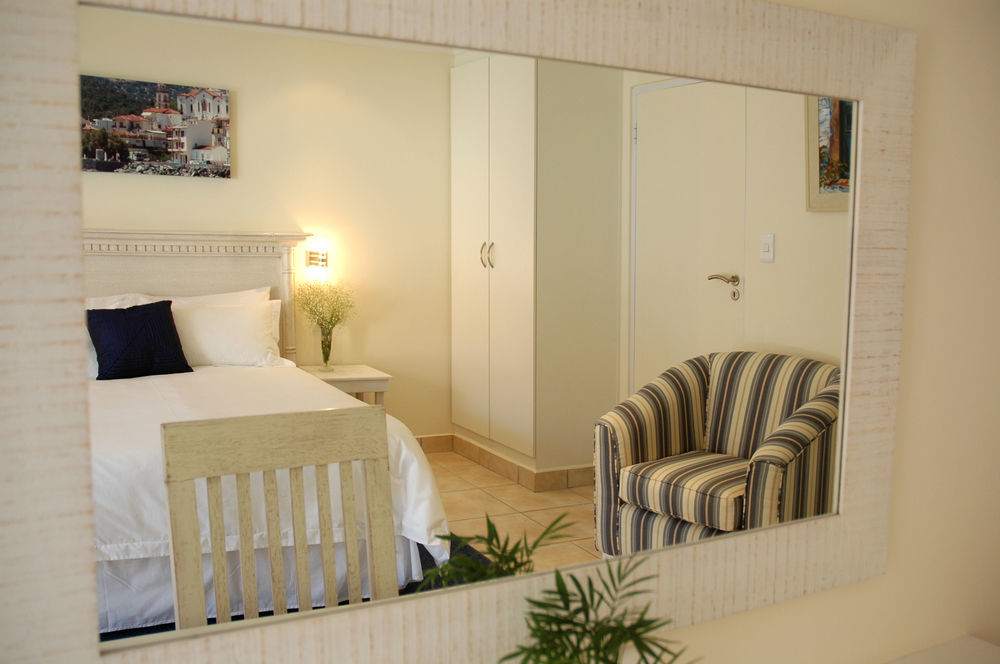 Santorini Guesthouse East London Εξωτερικό φωτογραφία