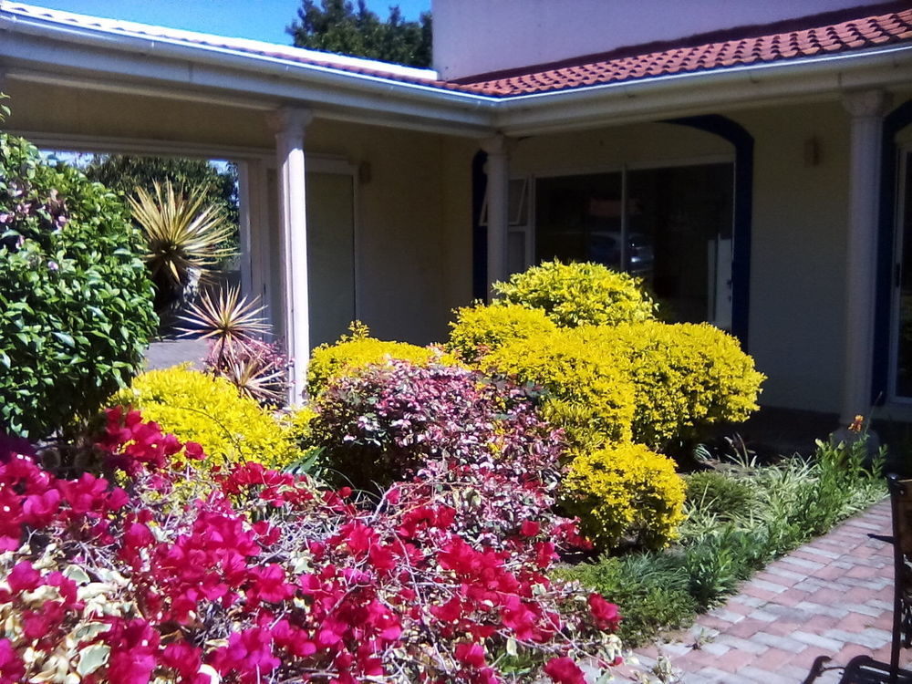 Santorini Guesthouse East London Εξωτερικό φωτογραφία